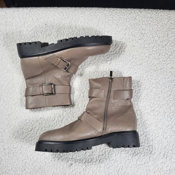 NEW  Nordstrom Macombs water-resistant moto boot taupe pebbled leather size 10M - Picture 2 of 6